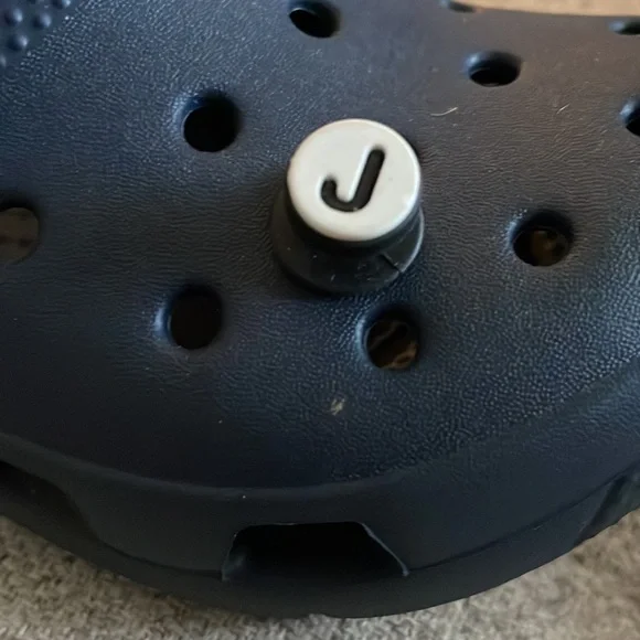 Jibbitz letter J - Picture 1 of 5